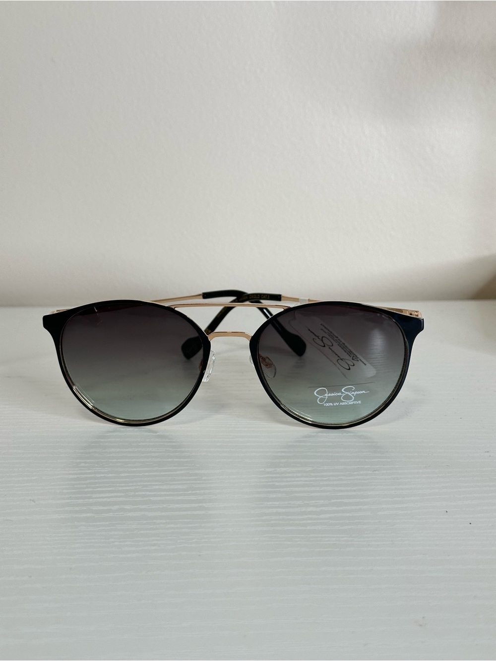 Jessica Simpson Black and Gold Round Gradient Sunglasses